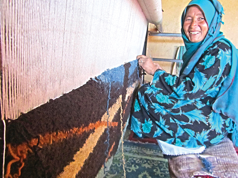 afgan loom weaving